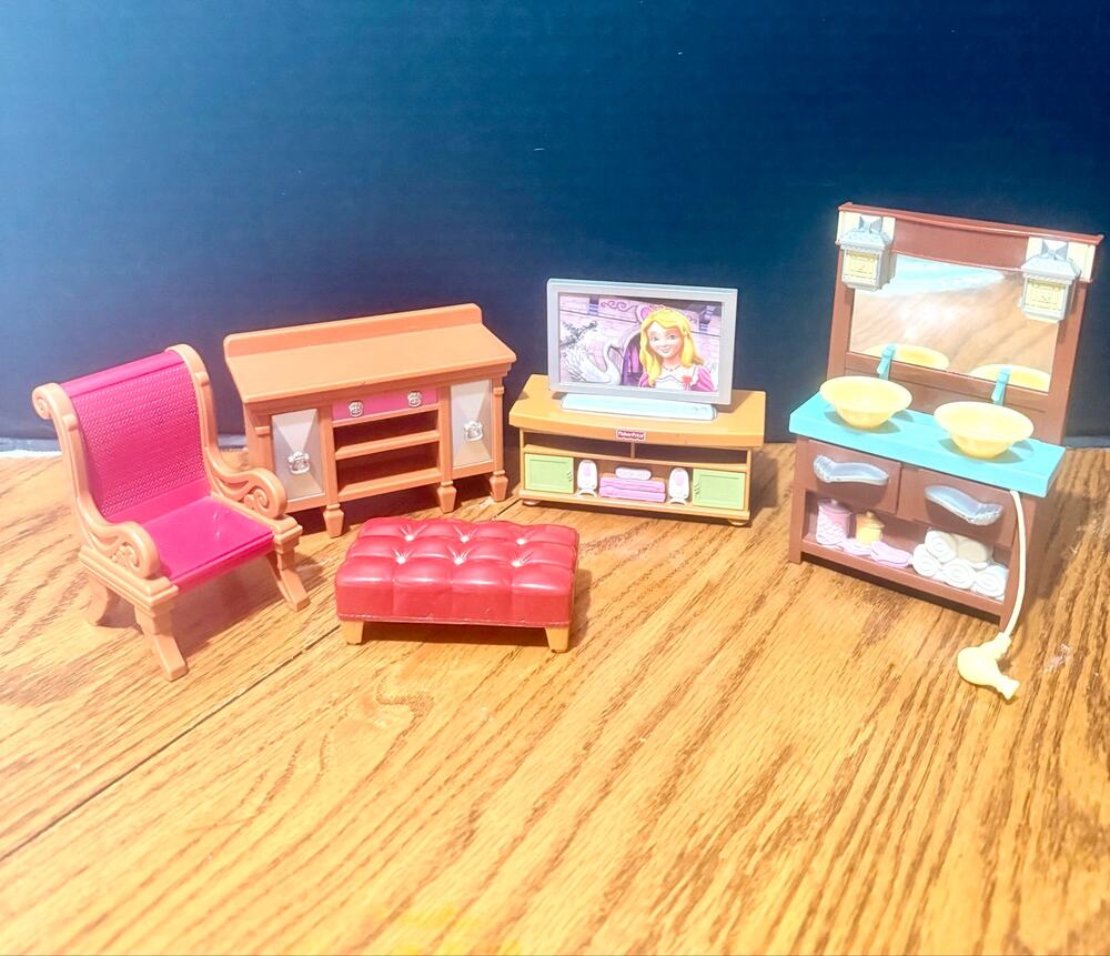 2008 FisherPrice Loving Family mixed furniture vanity chair & ottoman tv table